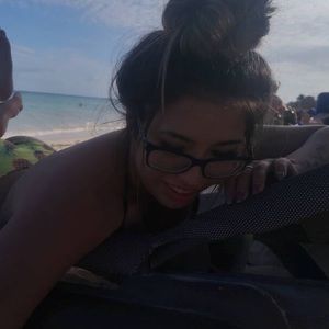 Meet your Posher, Haley